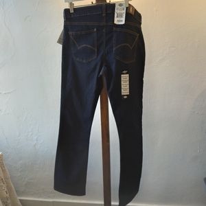Dickies NWT The Perfect Shape Jean